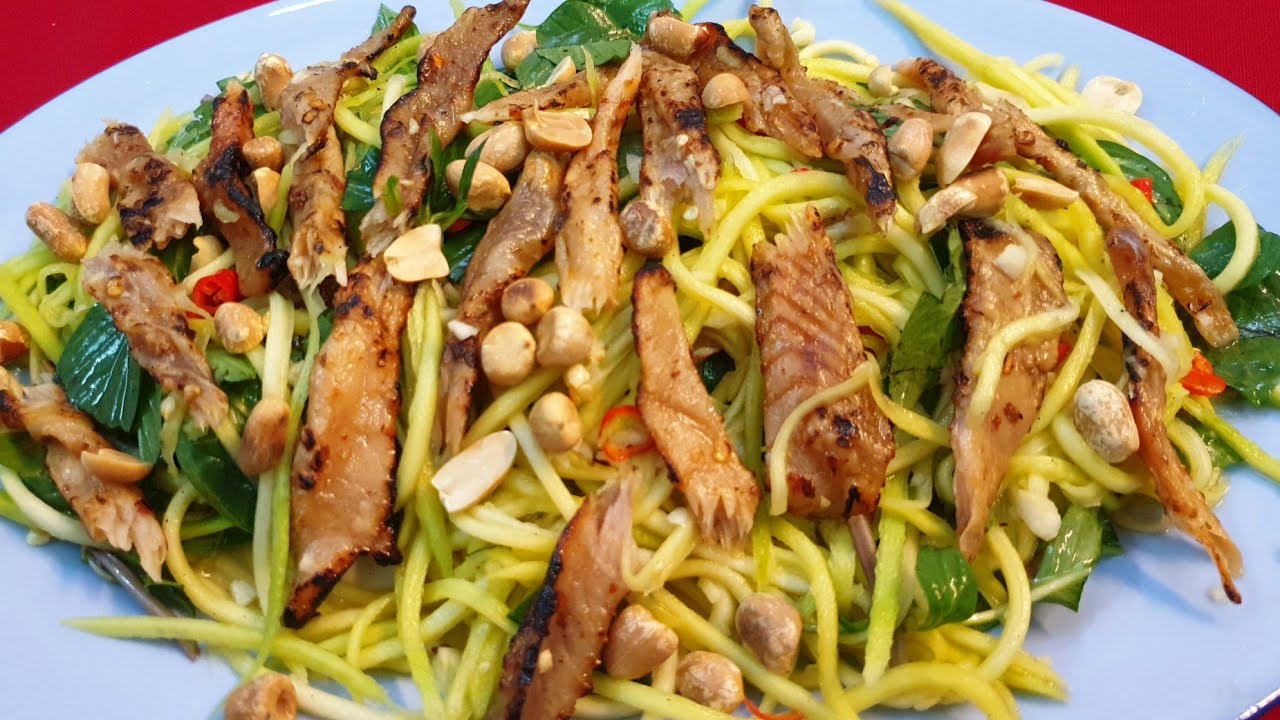 Gỏi Xoài Cá Suối