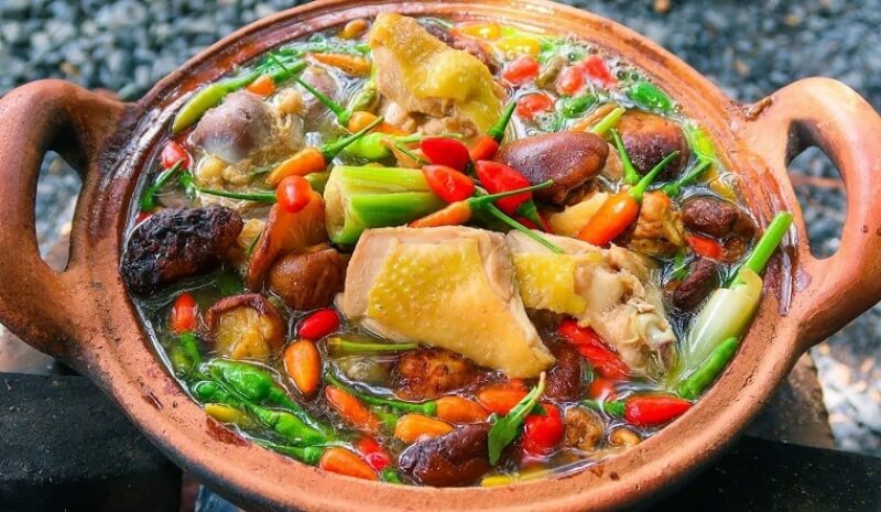 Lẩu Gà Ta Ớt Hiểm