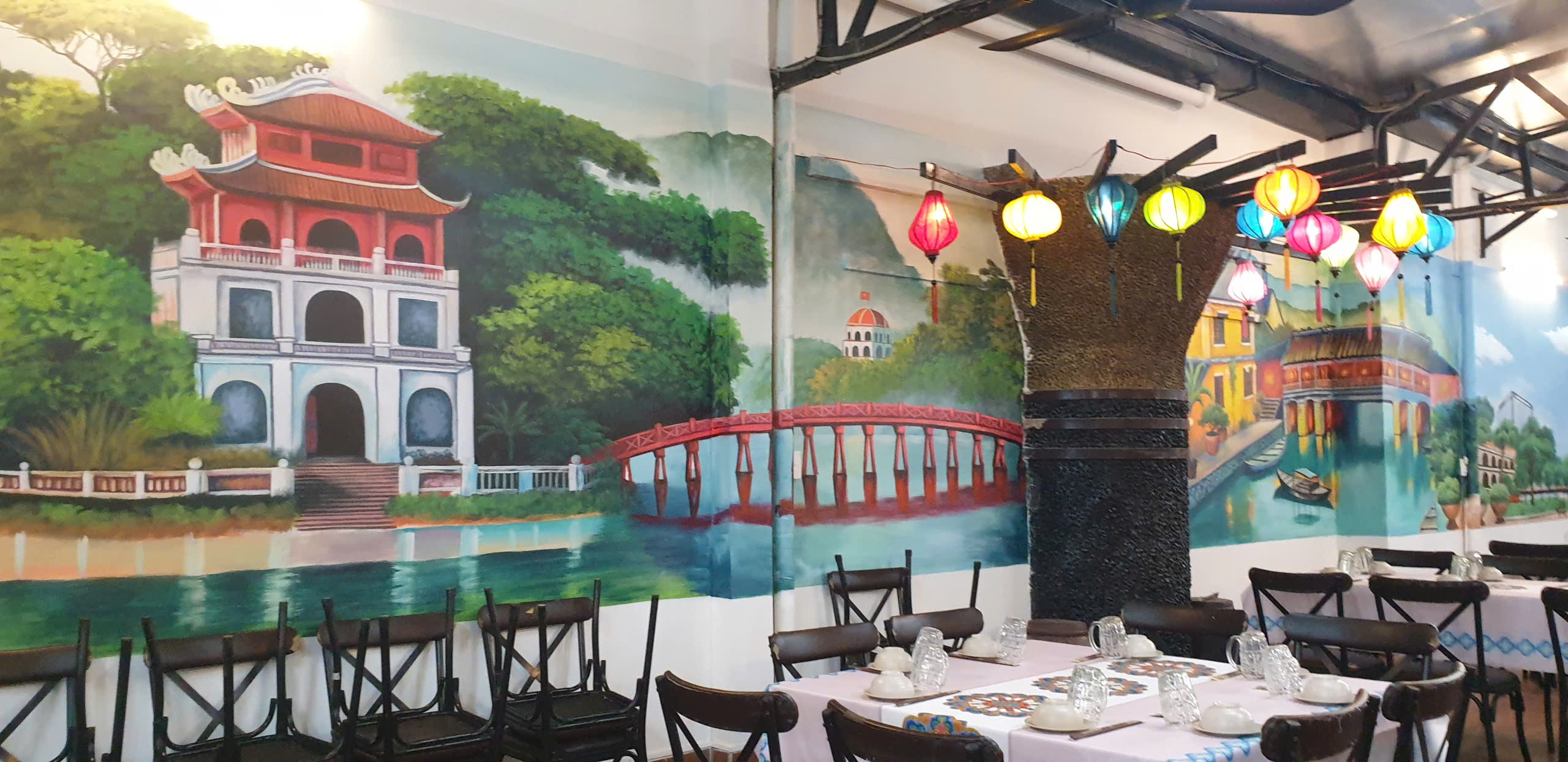 Phố Ẩm Thực 662 Trường Chinh, Quận Tân Bình